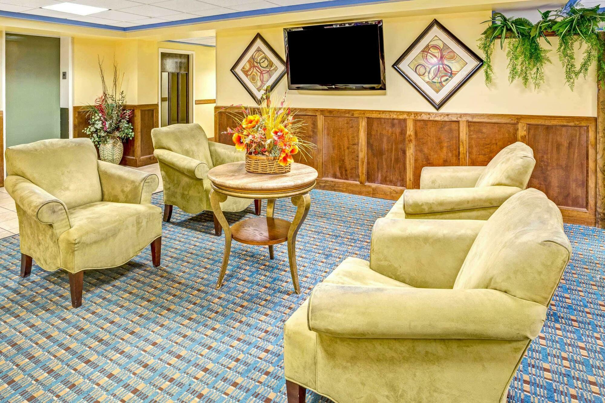 Days Inn By Wyndham Raleigh-Airport-Research Triangle Park Morrisville Exterior foto
